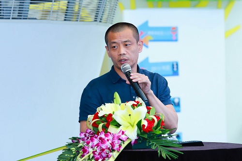 黄学钧.jpg 黄学钧.jpg